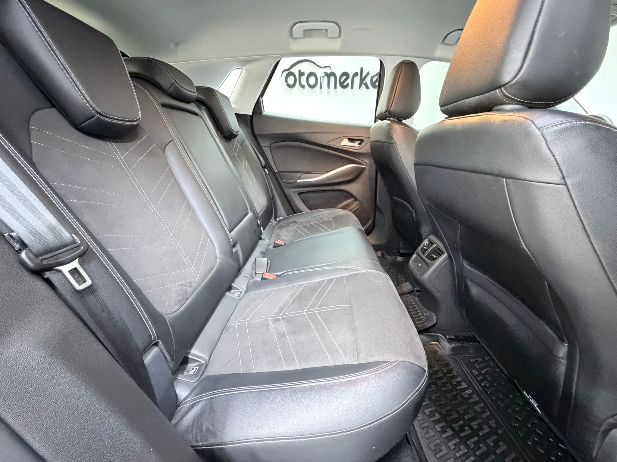 OPEL GRANDLAND 24